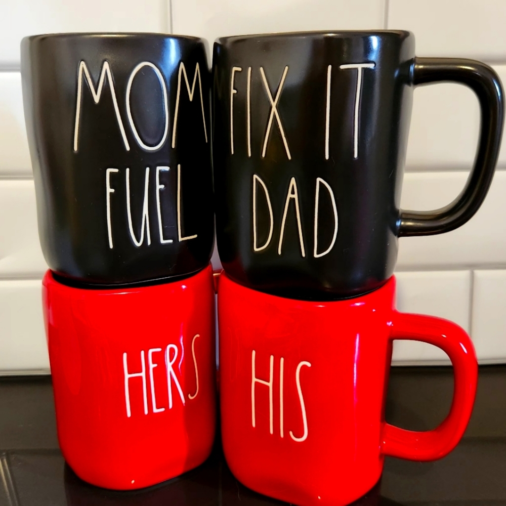 Rae Dunn mugs set of 4